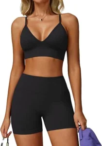 Conjunto desportivo para mulher ginásio de malha elástica ioga alças fitness roupa decote em V costas descobertas sutiã combinado calções franzido roupa desportiva sem costuras